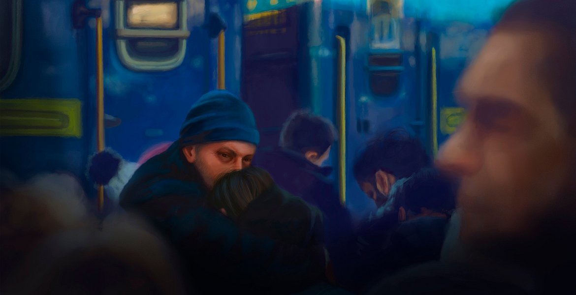 Zwei Personen verabschieden sich vor einem Zug