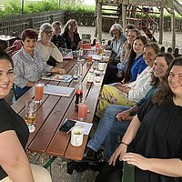 Female founders from ASH Berlin meet mentees.