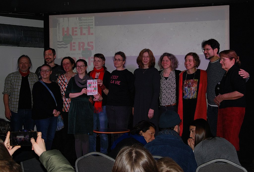 Das Foto zeigt BKS-Studierende in der Lettrétage.