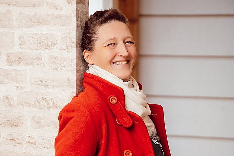 Portraitaufnahme von Maxi Pfeiffer-Barth, Alumna der ASH Berlin