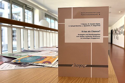 Foto vom Cover des Buches "Krise als Chance"